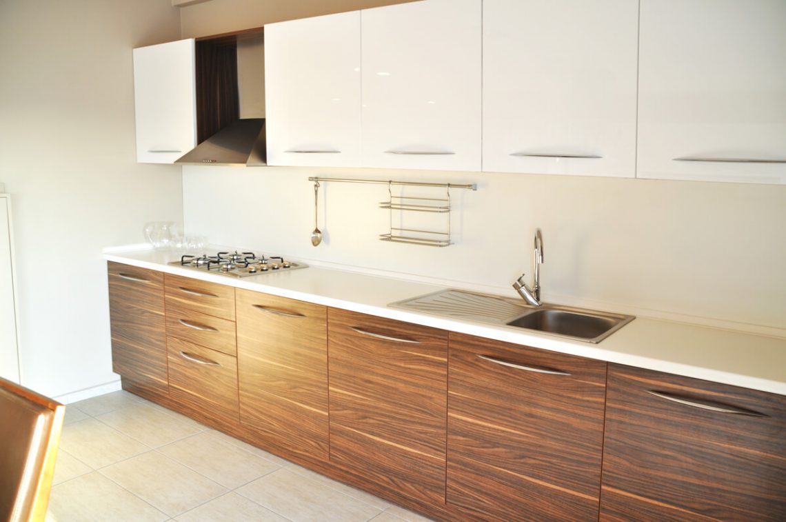 Non Grain Matched Modern Kitchen Modern Edge Cabinets